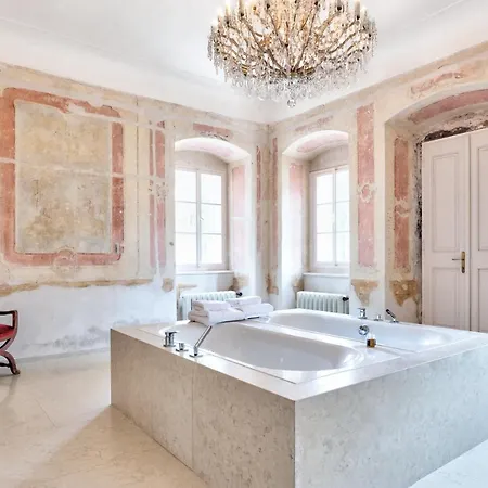 Zamek Bon Repos Villa